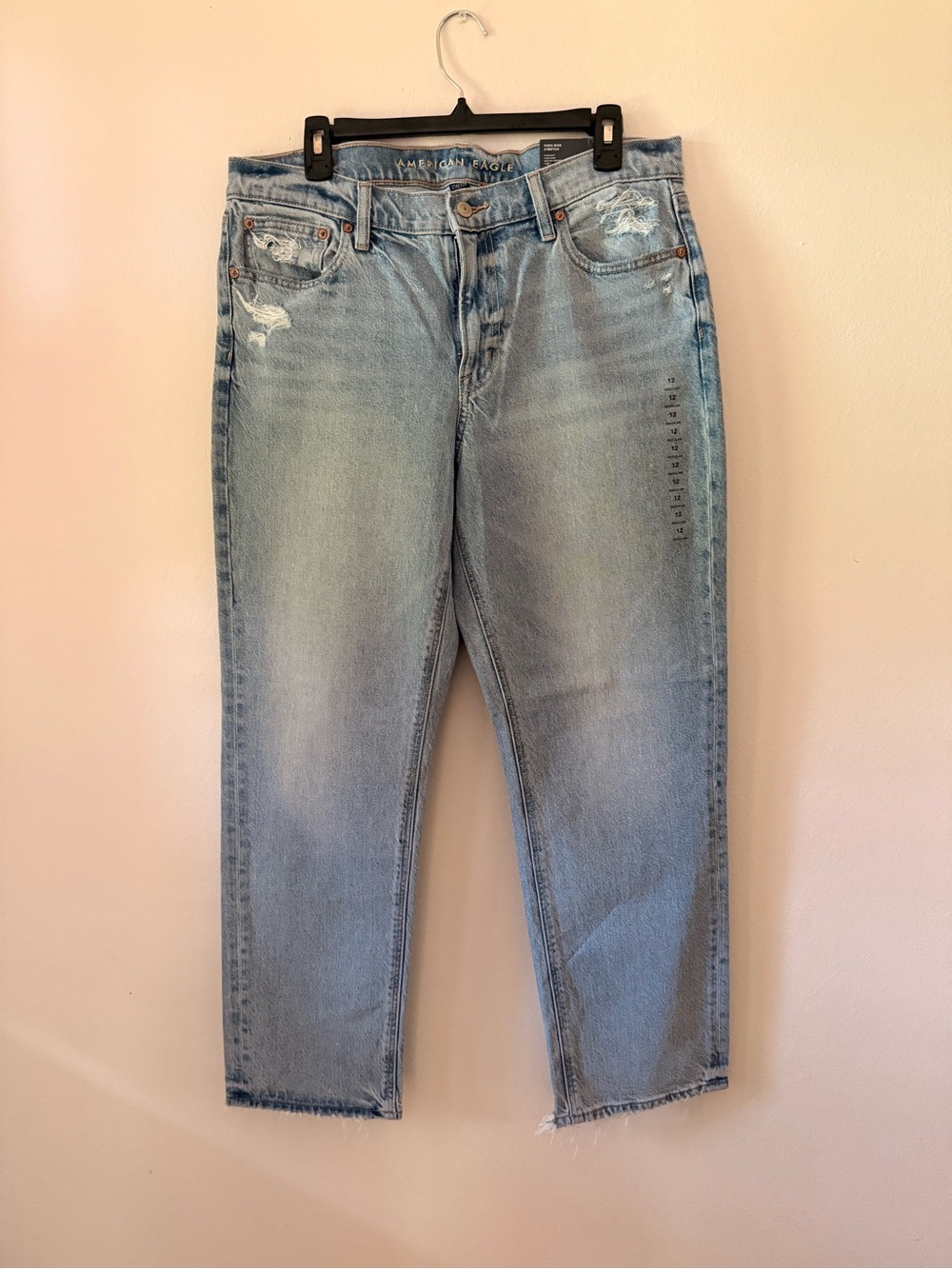 American Eagle Outfitters Light Blue Relaxed Jeans with Distressing Size 12